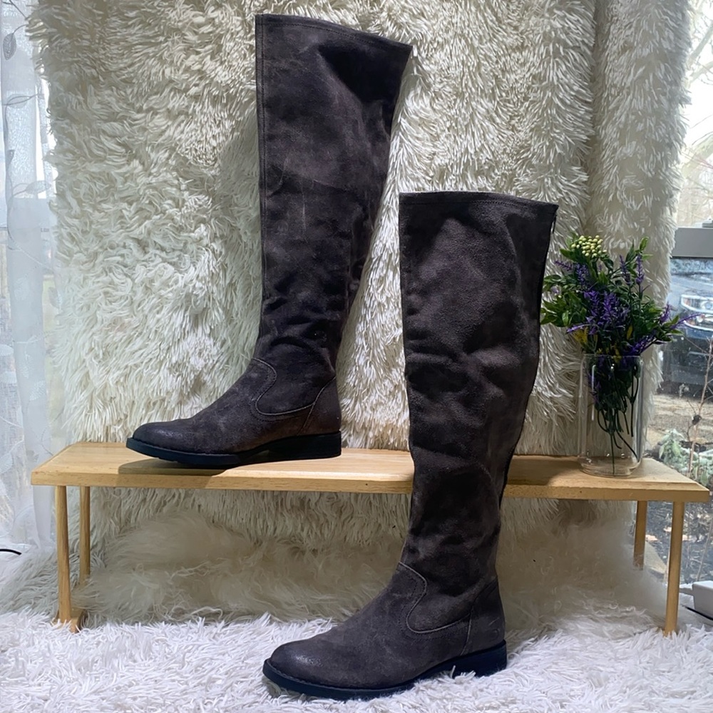 🤍-Woman’s Born boots-🤍